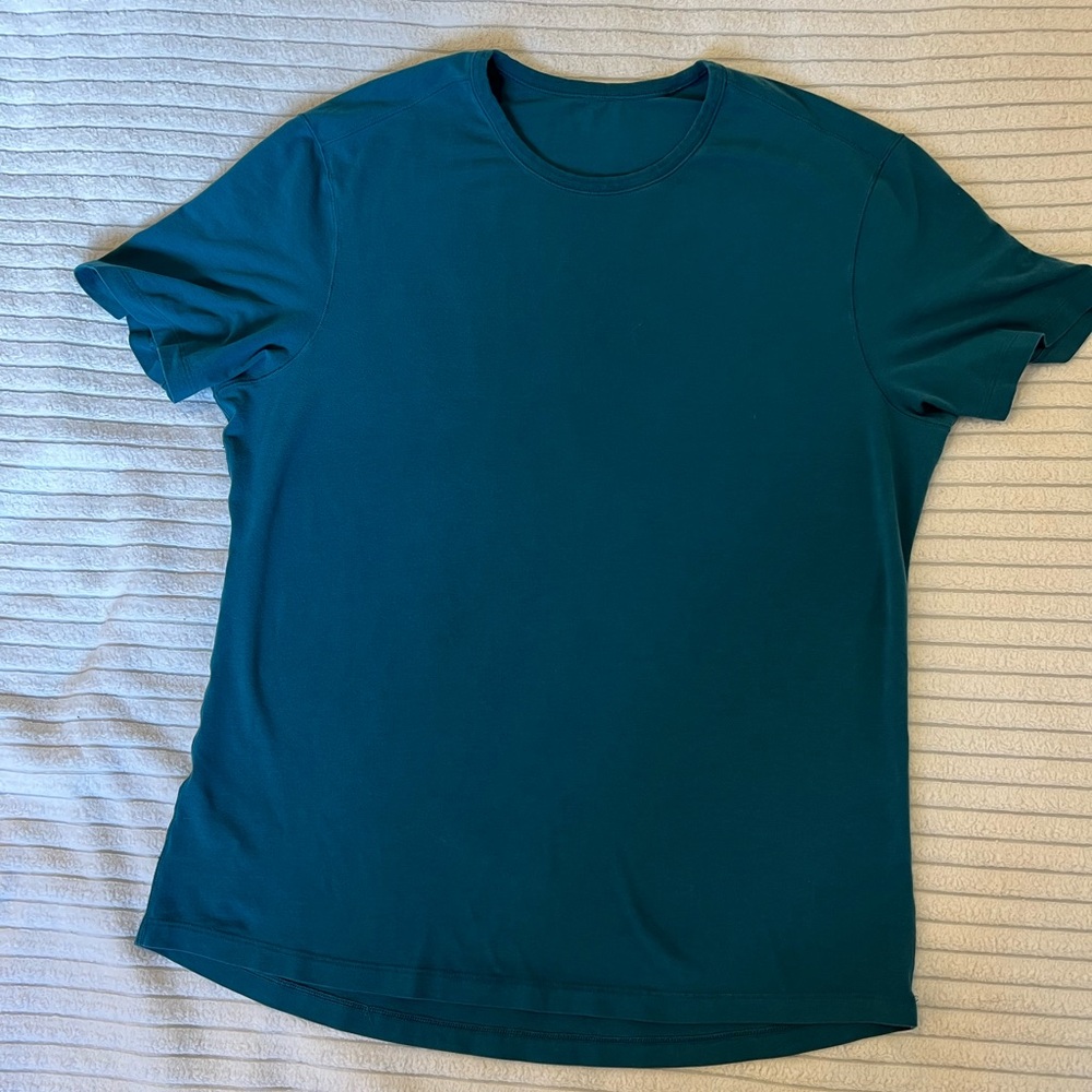 Lululemon Sz L Woman’s  Green T-Shirt EUC